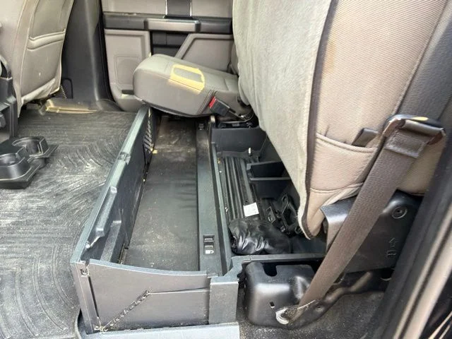 Used 2020 Black Ford XLT image 13