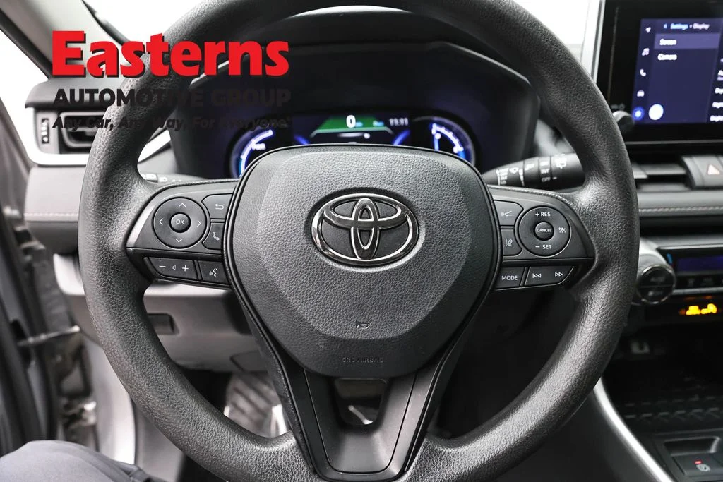 Used 2024 Silver Toyota XLE image 10