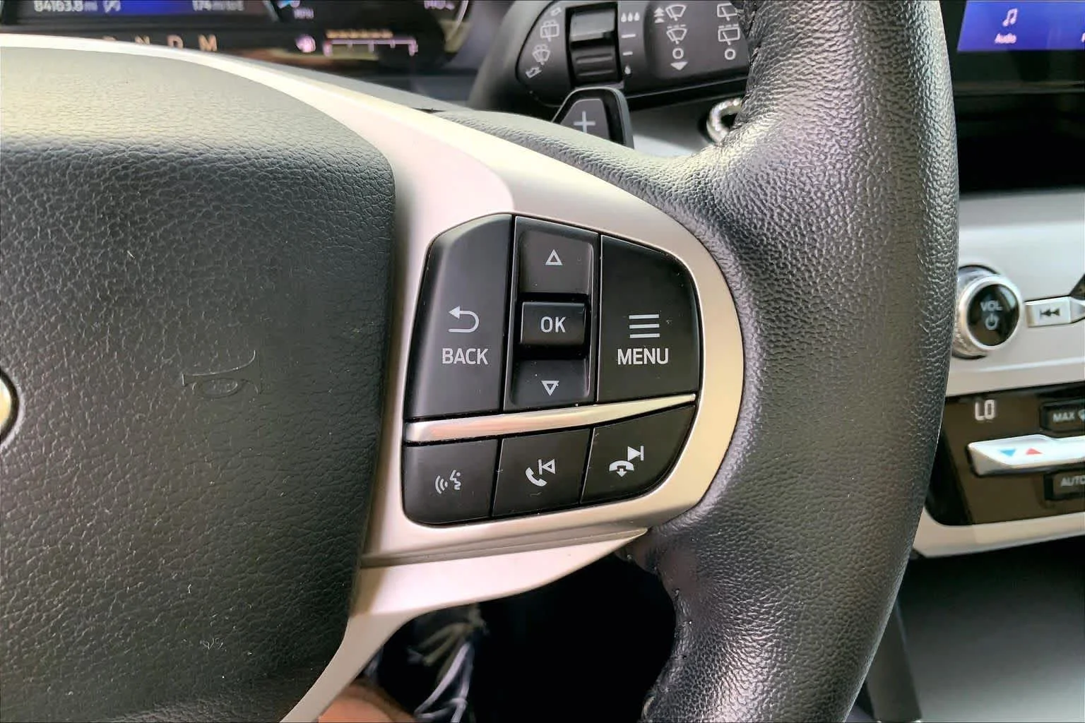 Certified Used 2020 Agate Black Metallic Ford XLT image 23