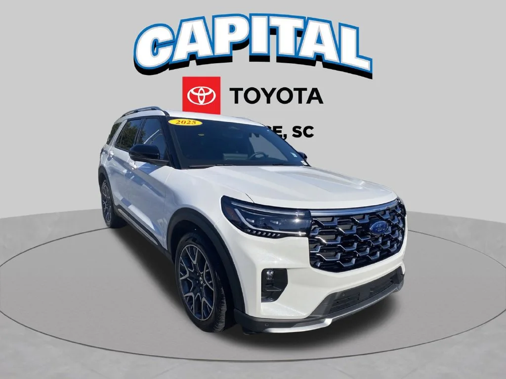 Used 2025 White Ford Platinum image 1
