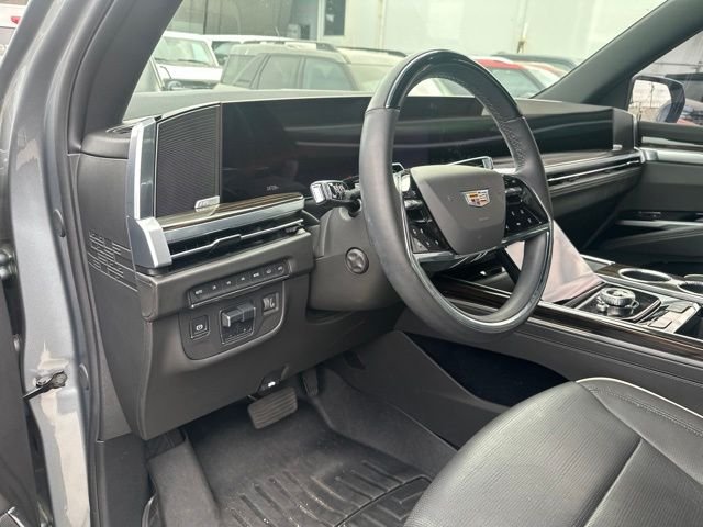 Used 2025 Silver Cadillac Premium Luxury image 15