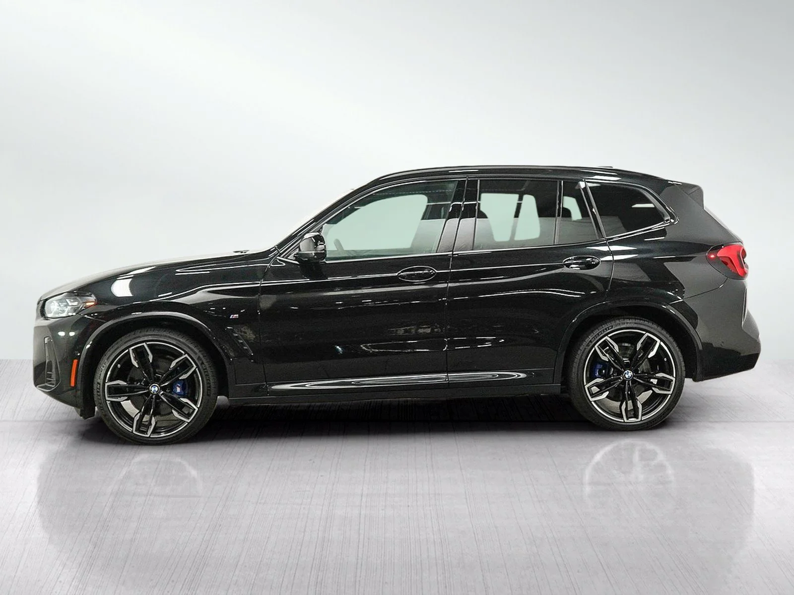 Used 2024 BMW X3 M40i with VIN 5UX83DP02R9V89566 for sale in Wayzata, Minnesota