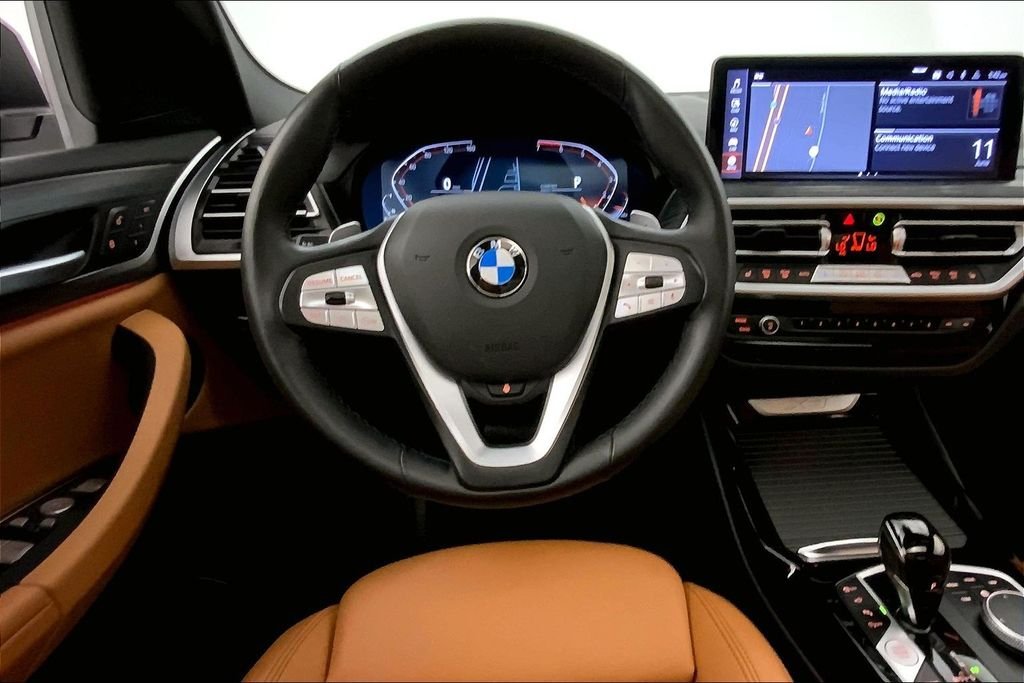 Used 2023 Aventurin Red Metallic BMW  image 4