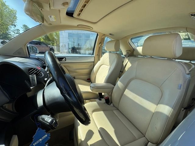 Used 2010 Heaven Blue Metallic Volkswagen 2.5L image 13