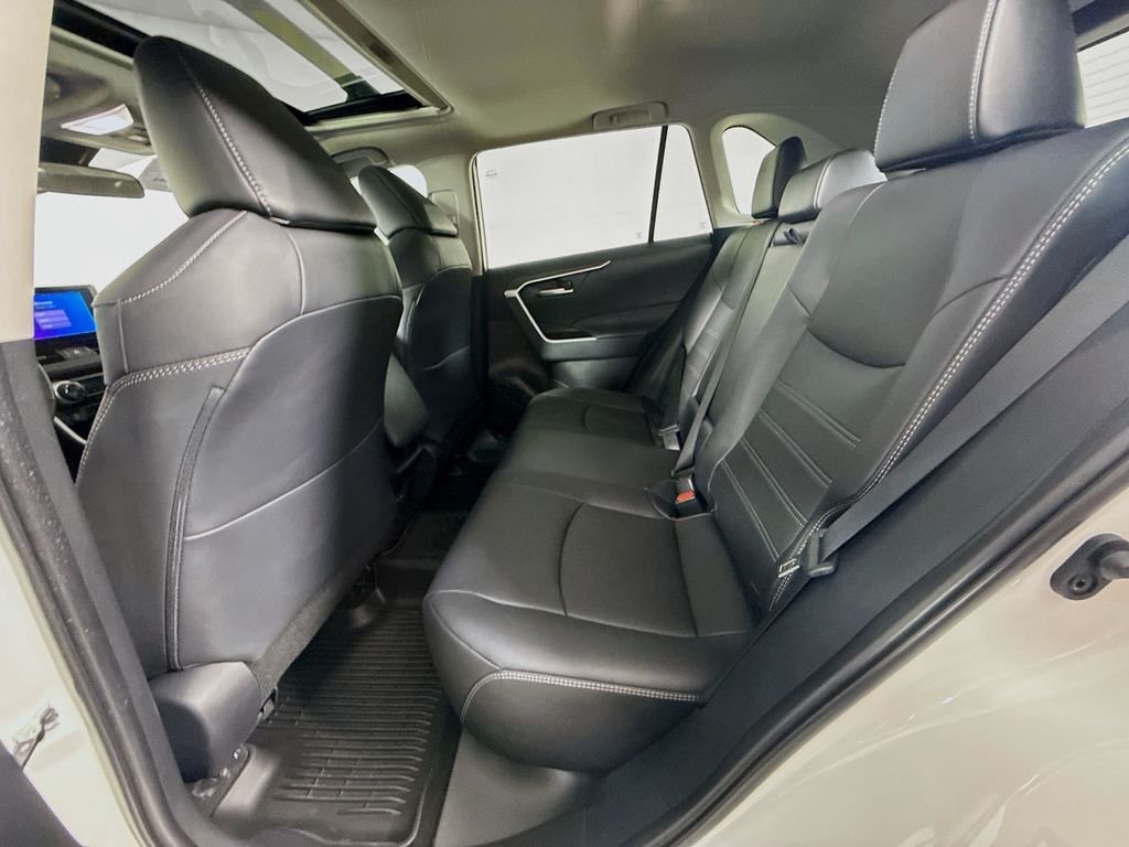 Used 2025 Wind Chill Pearl Toyota XLE Premium image 23