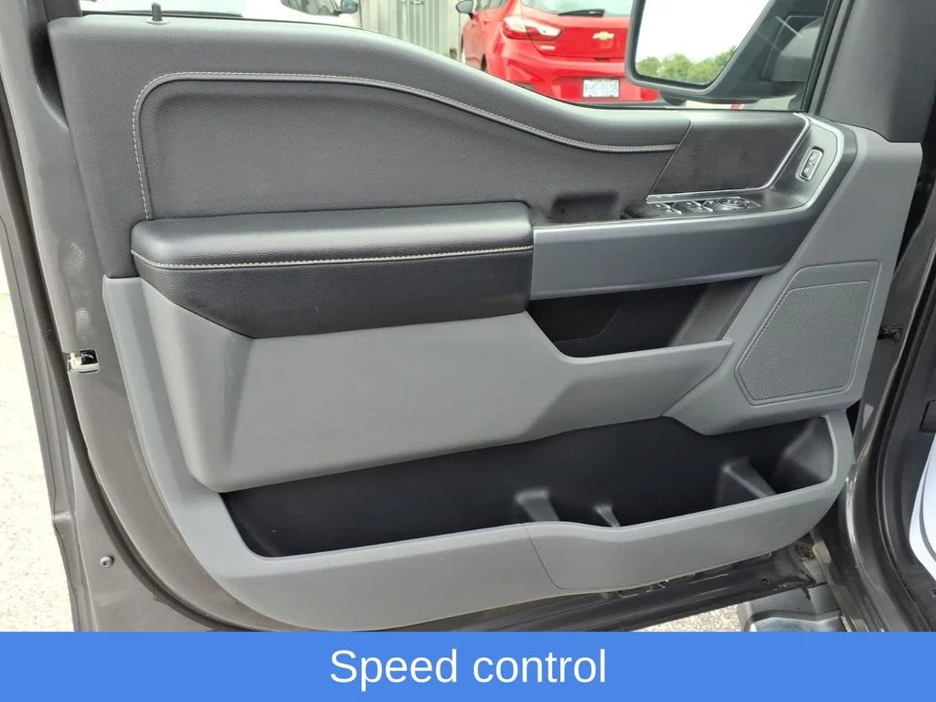 Used 2024 Gray Ford XLT image 19