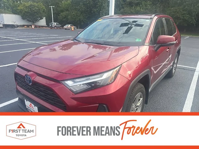 2024 Toyota RAV4 Hybrid XLE
