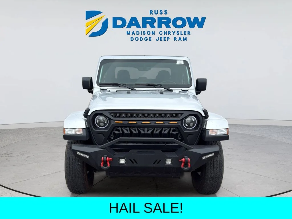 Used 2023 Silver Jeep Sport S image 8