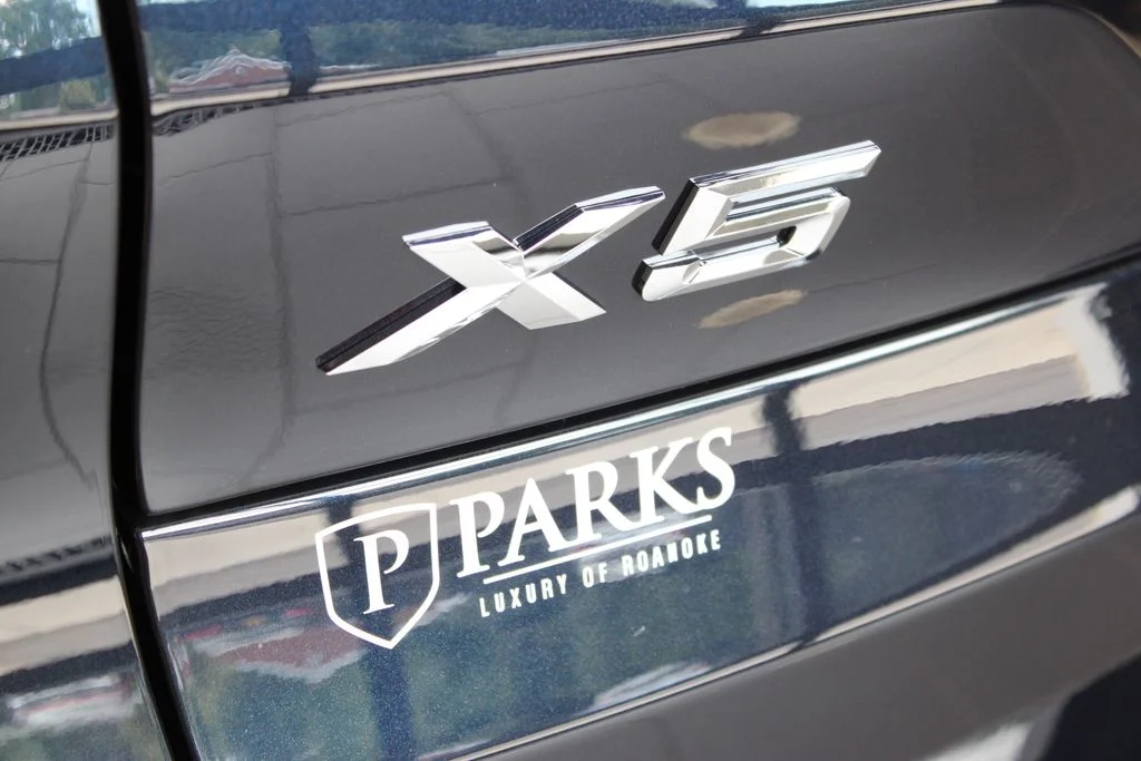 New 2026 Carbon Black Metallic BMW xDrive40i image 33