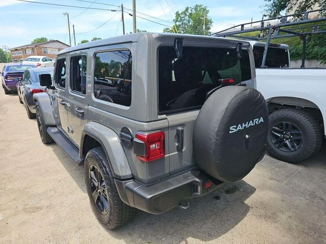 Used 2021 Gray Jeep Unlimited Sahara Altitude image 3