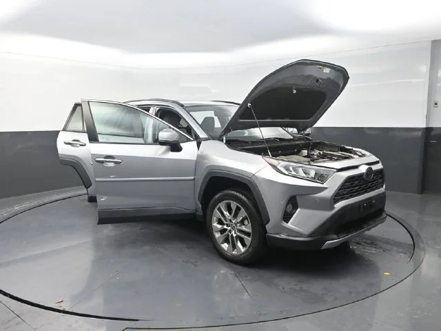 Used 2021 Silver Toyota Limited image 39