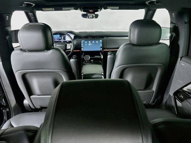 New 2024 Gray Land Rover Dynamic SE image 23