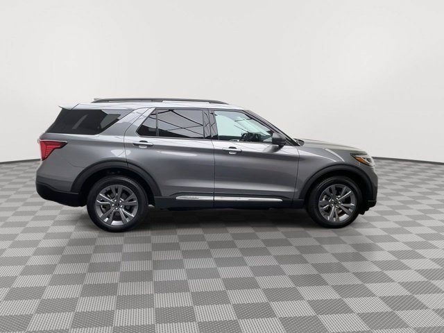 Used 2025 Carbonized Gray Ford Active image 44