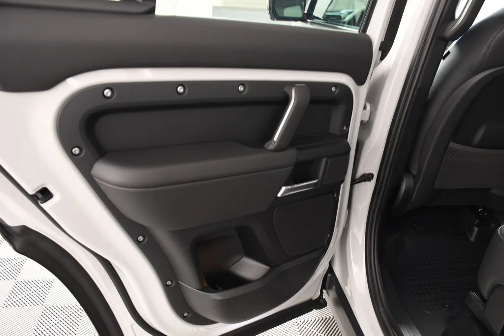 New 2026 Borasco Grey Land Rover X-Dynamic SE image 26