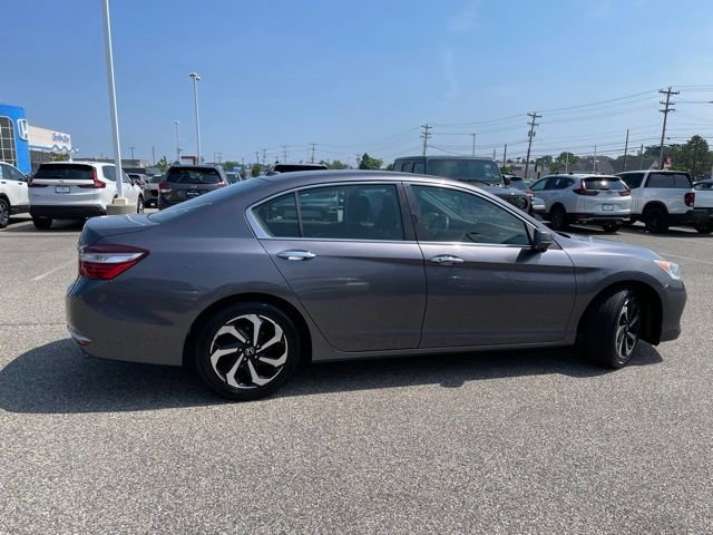 2017 Honda Accord EX - Photo 8