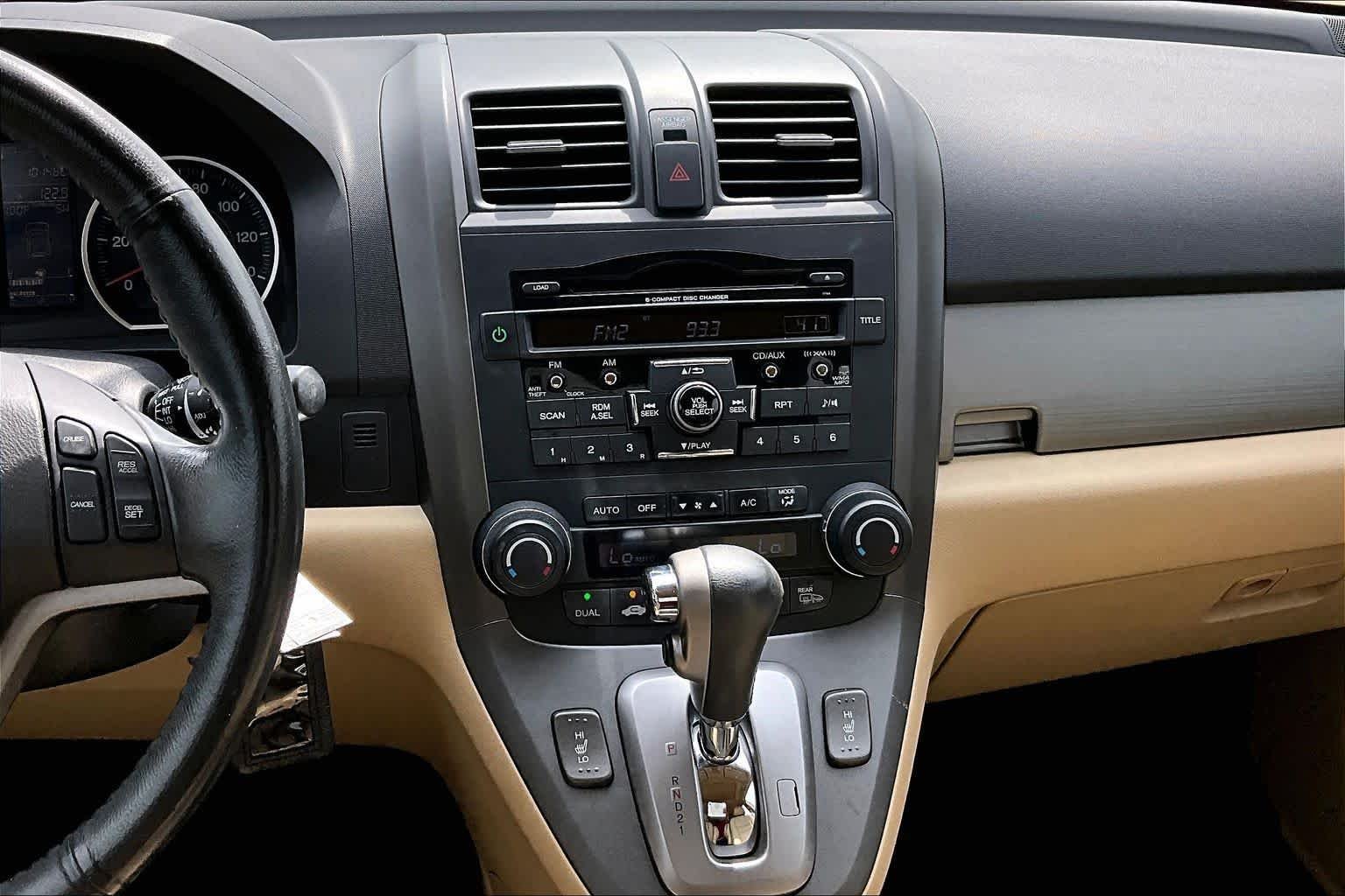 Used 2011 Polished Metal Metallic Honda EX-L image 6