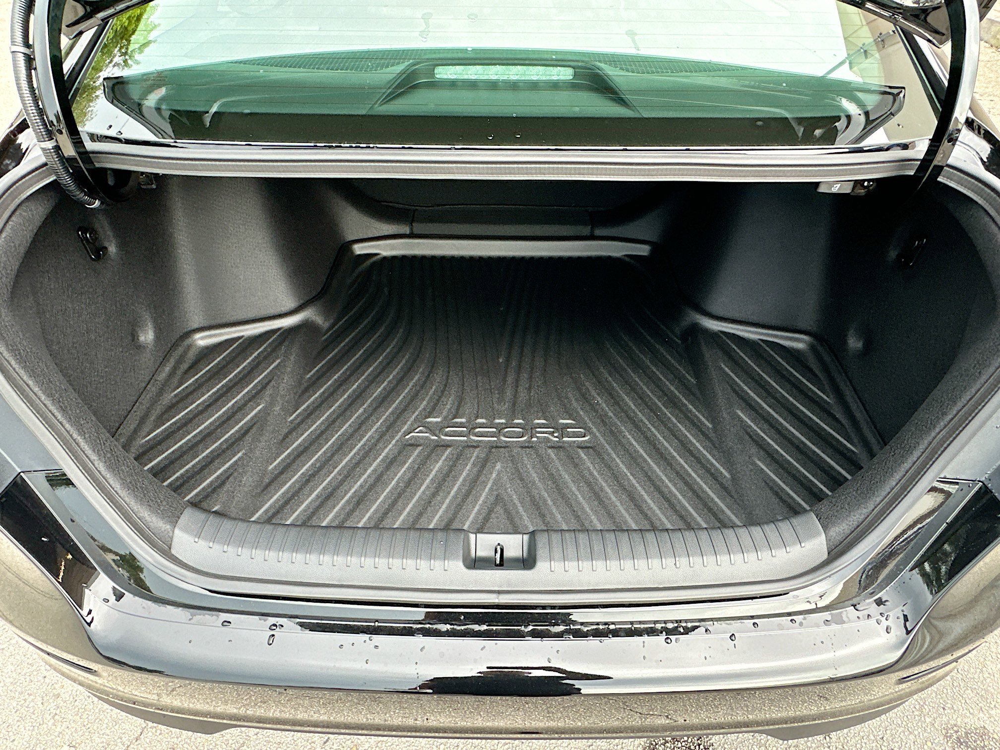 2025 Honda Accord LX - Photo 18