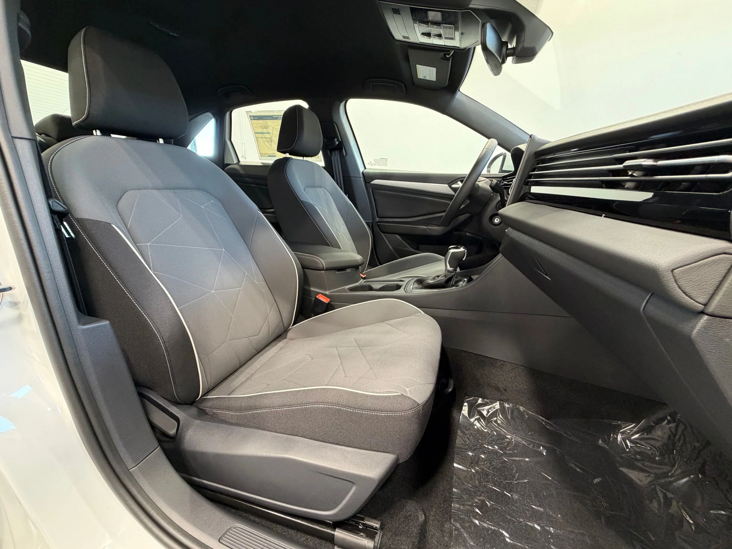 2026 Volkswagen Jetta Sport - Photo 29