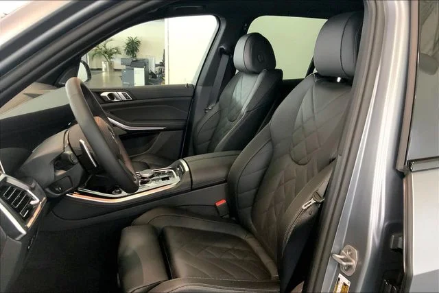 New 2026 Gray BMW sDrive40i image 9