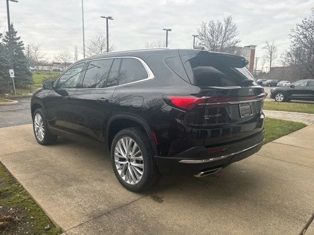 2025 Buick Enclave Preferred - Photo 11
