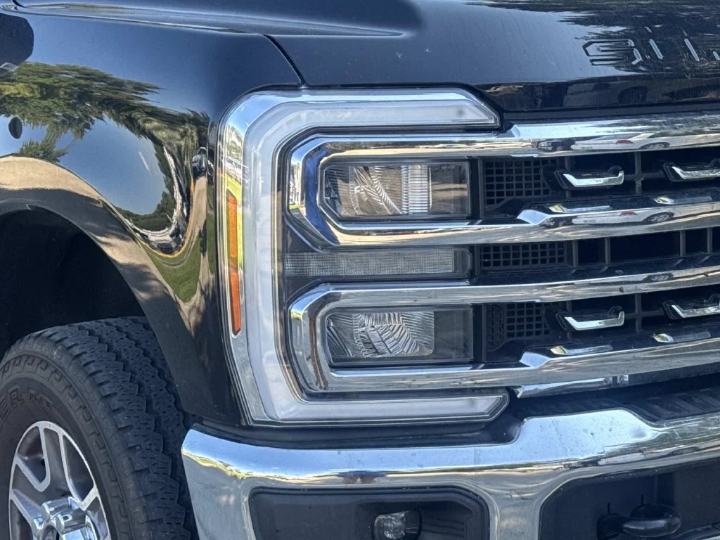Used 2026 Black Ford Lariat image 3