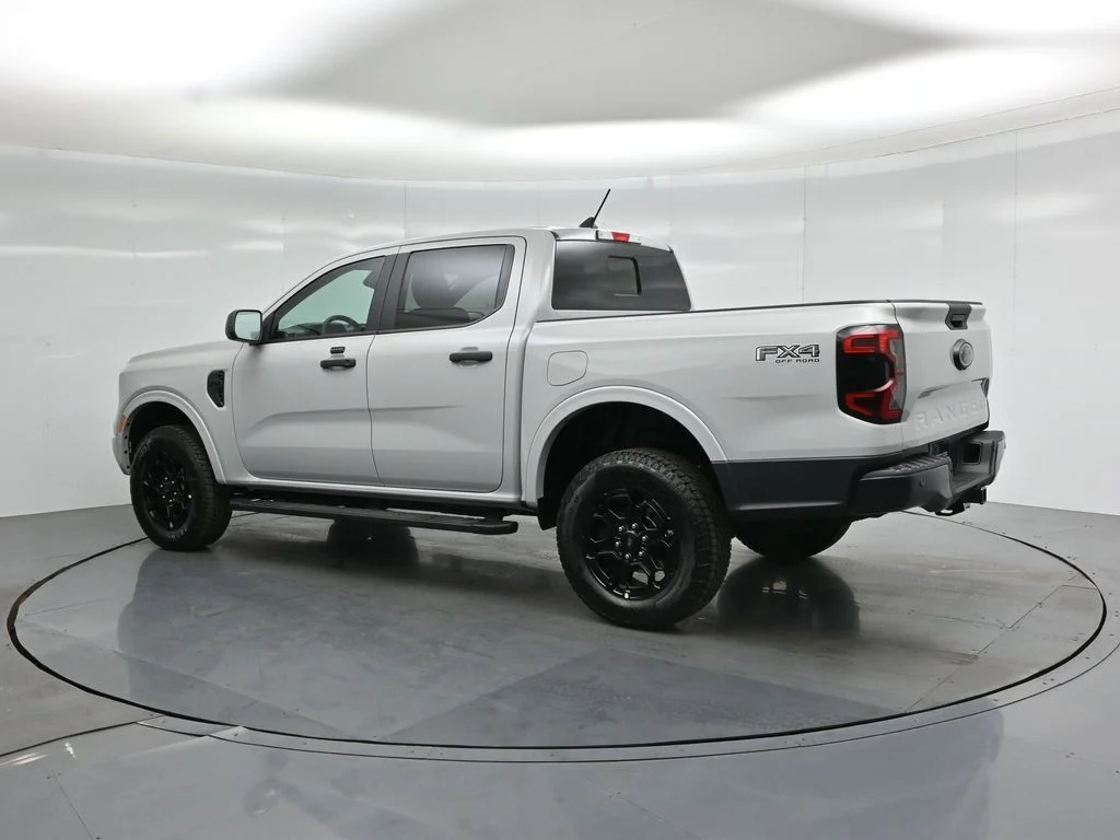 New 2026 Avalanche Ford XLT image 6