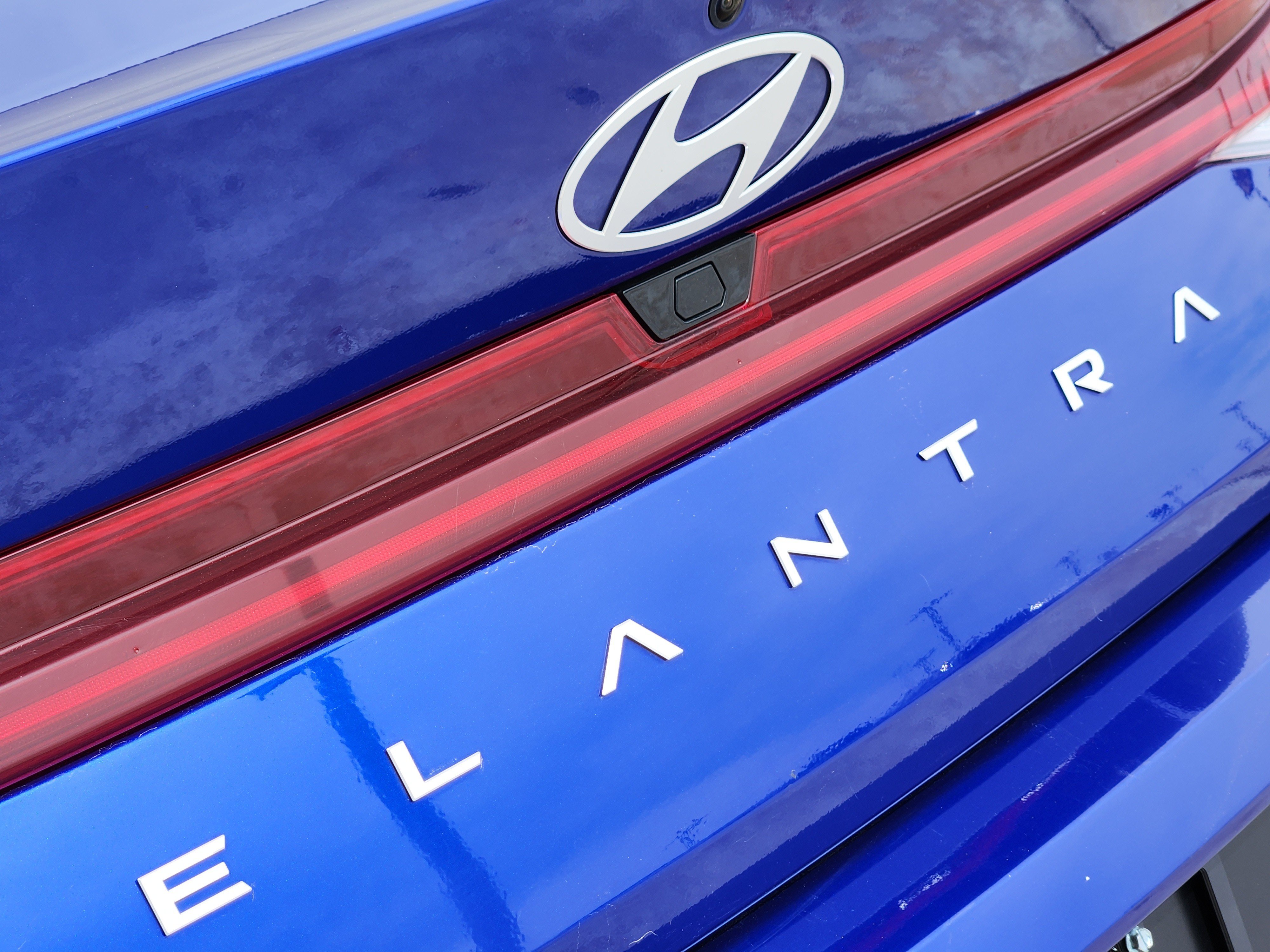 Used 2025 Intense Blue Hyundai SEL Convenience image 12