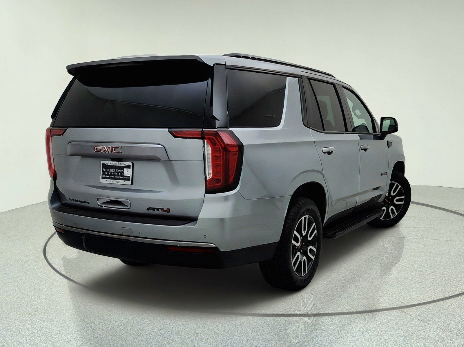 Used 2024 Sterling Metallic GMC AT4 image 9