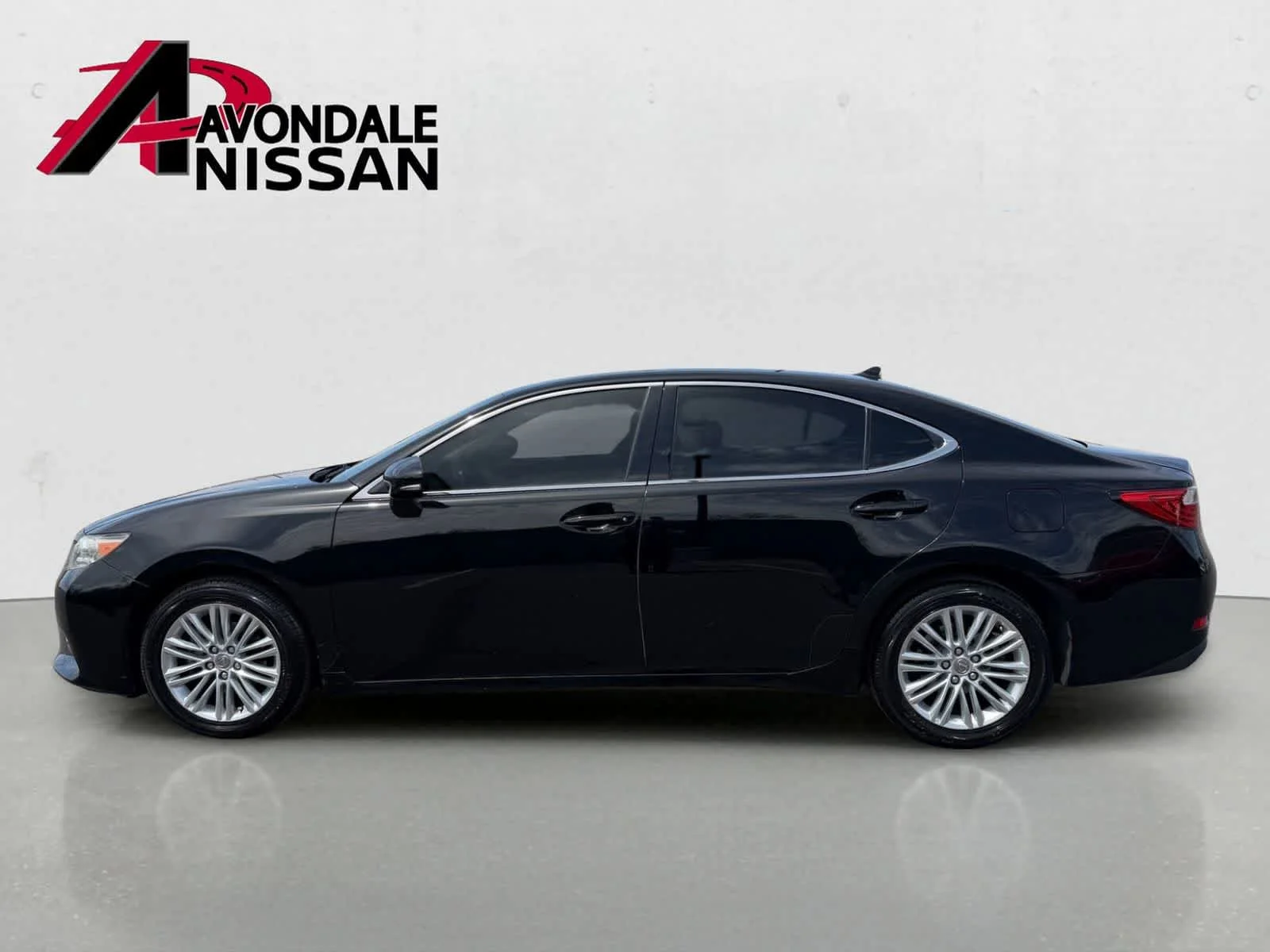 Used 2013 Obsidian Lexus 4dr Sdn image 3
