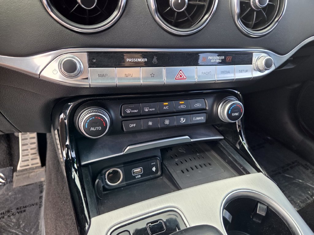 2022 Kia Stinger GT2 - Photo 27