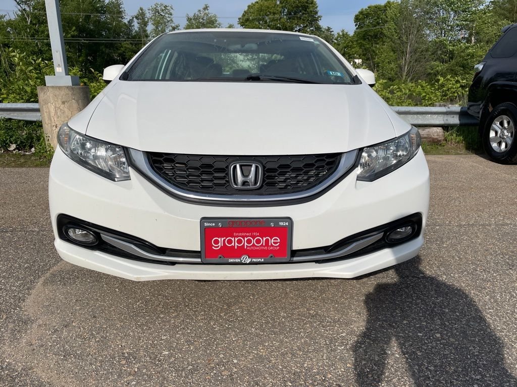 Used 2013 White Orchid Pearl Honda LX image 3