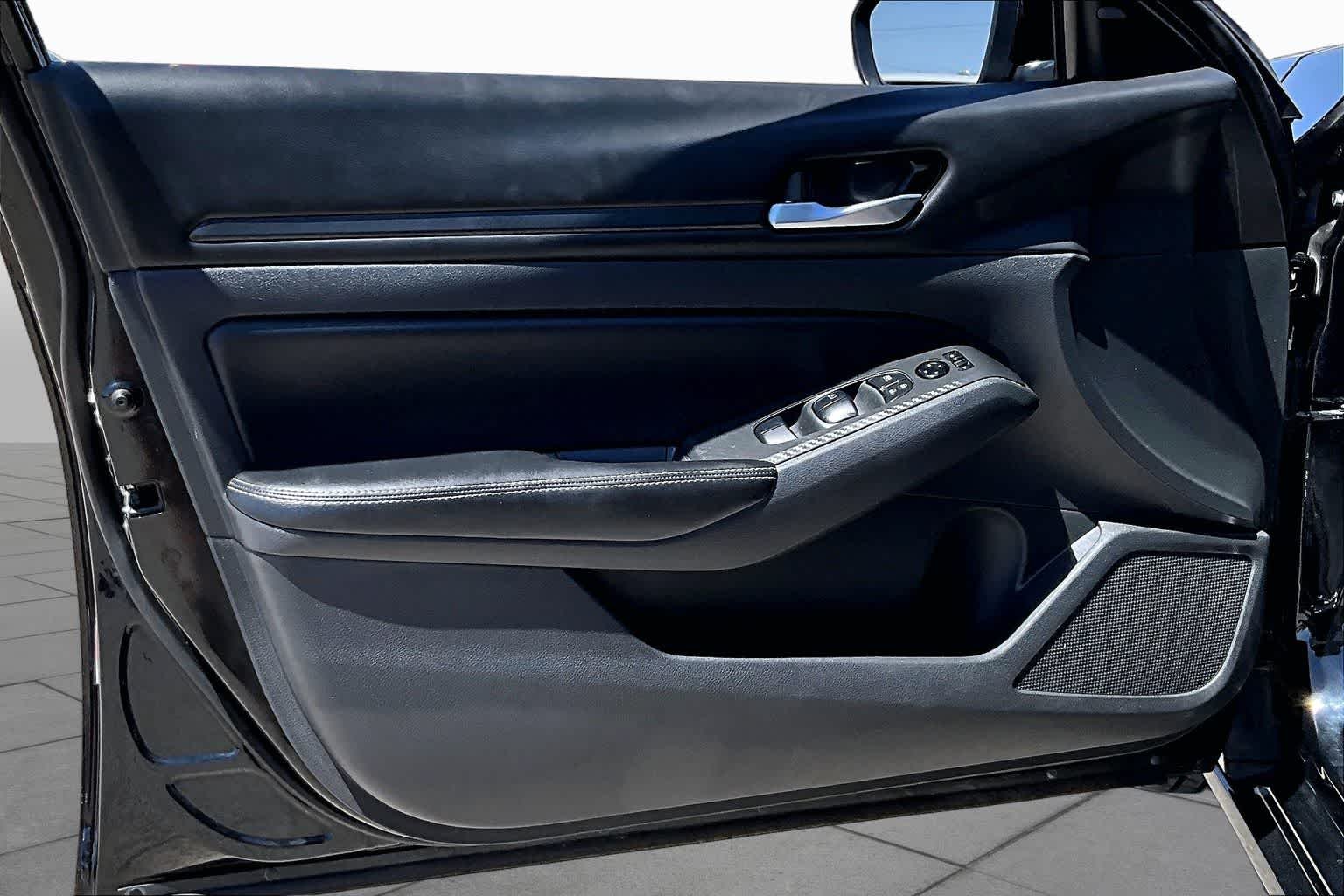 2024 Nissan Altima SV - Photo 21