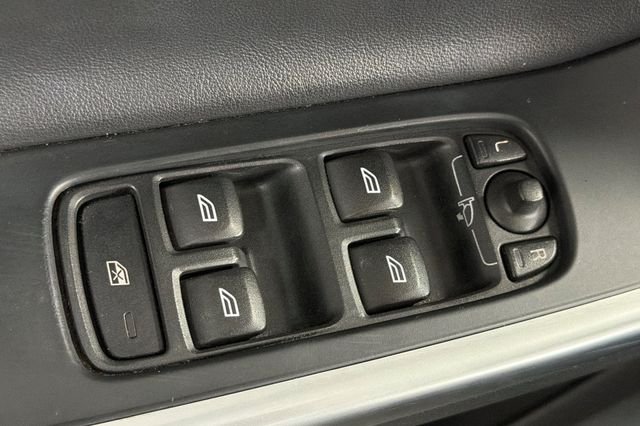 Used 2015 Gray Metallic Volvo T5 Premier image 16