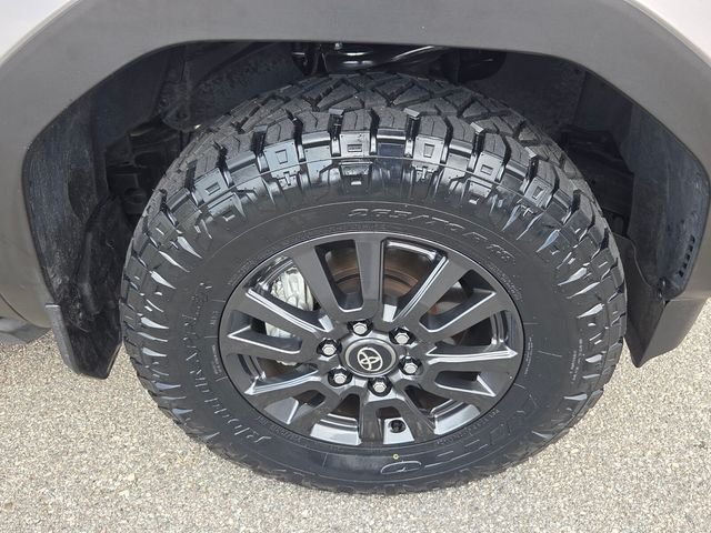 Used 2025  Toyota 1958 image 16