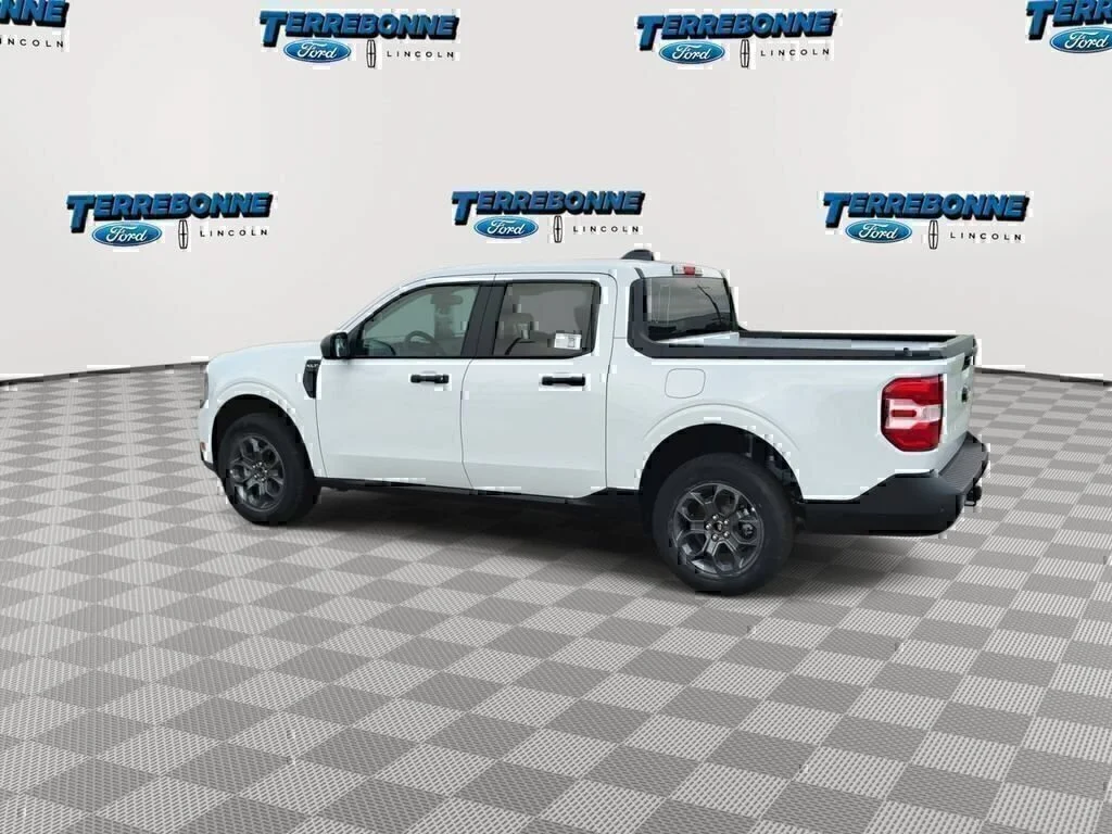 New 2026 Oxford White Ford XLT image 6