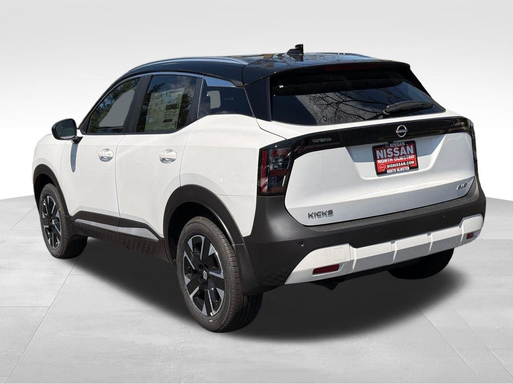New 2026 Aspen White TriCoat / Super Black Two-tone Nissan SV image 11
