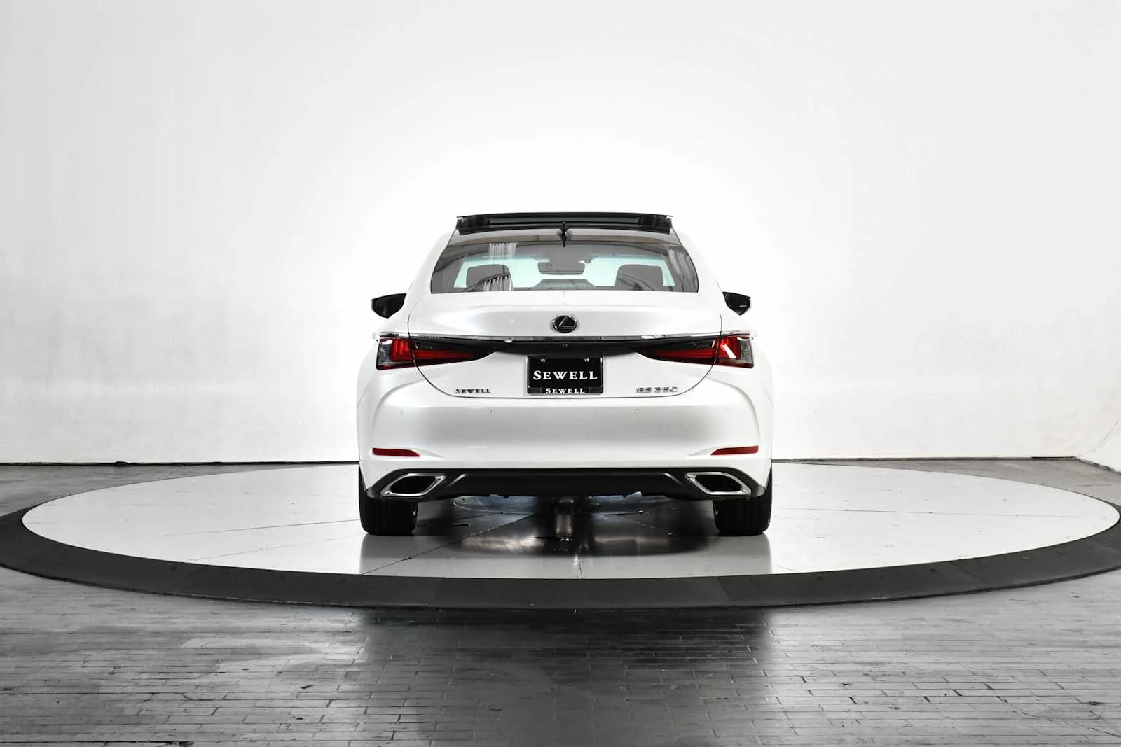 Certified Used 2023 EMINENT WHITE PEARL Lexus  image 4