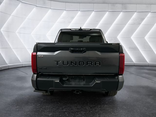 Used 2022 Gray Toyota SR5 image 5