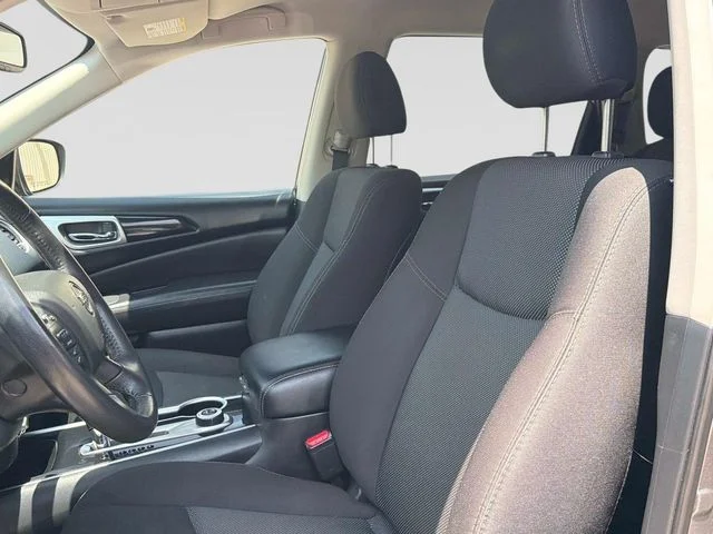 Used 2020 Gun Metallic Nissan SV image 25