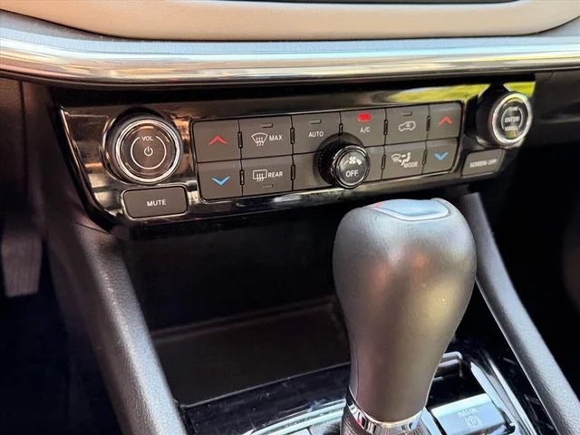 Used 2022 Gray Jeep Limited image 22