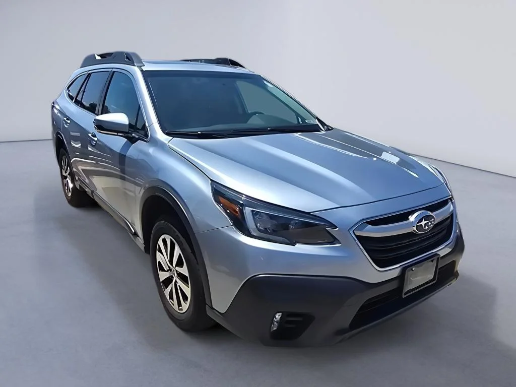 Used 2022 Ice Silver Metallic Subaru Premium image 7