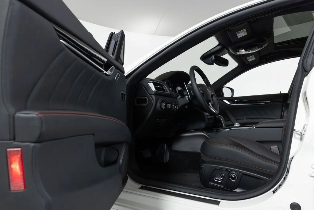 Used 2023 White Maserati Modena image 16