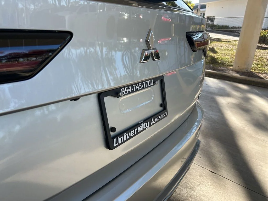 New 2026 Silver Mitsubishi SE 1.5T 2WD image 19