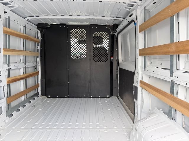 Used 2025 White Ram Base image 12