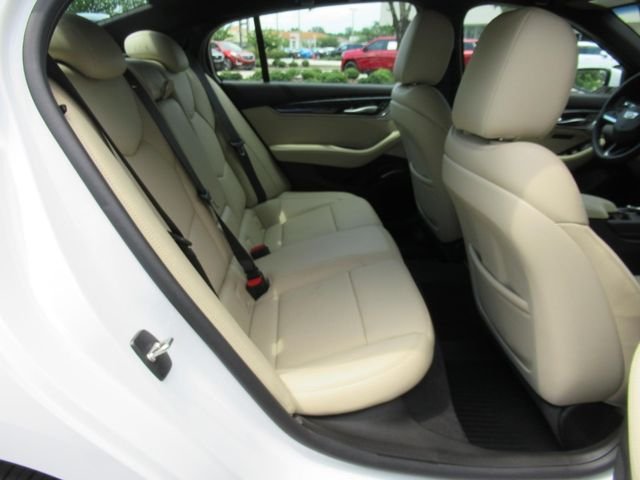 Used 2024 White Cadillac Premium Luxury image 36