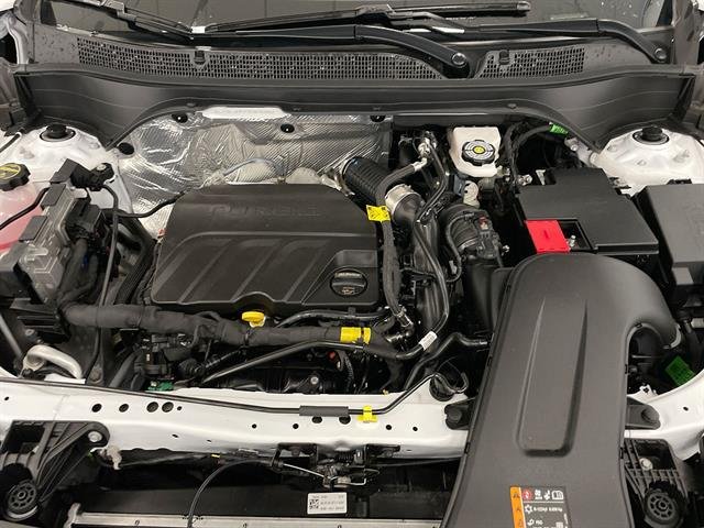 Certified Used 2026 Summit White Chevrolet 2RS image 28