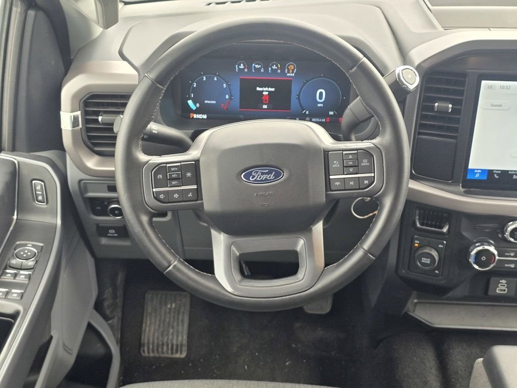 Used 2025 White Ford XLT image 15