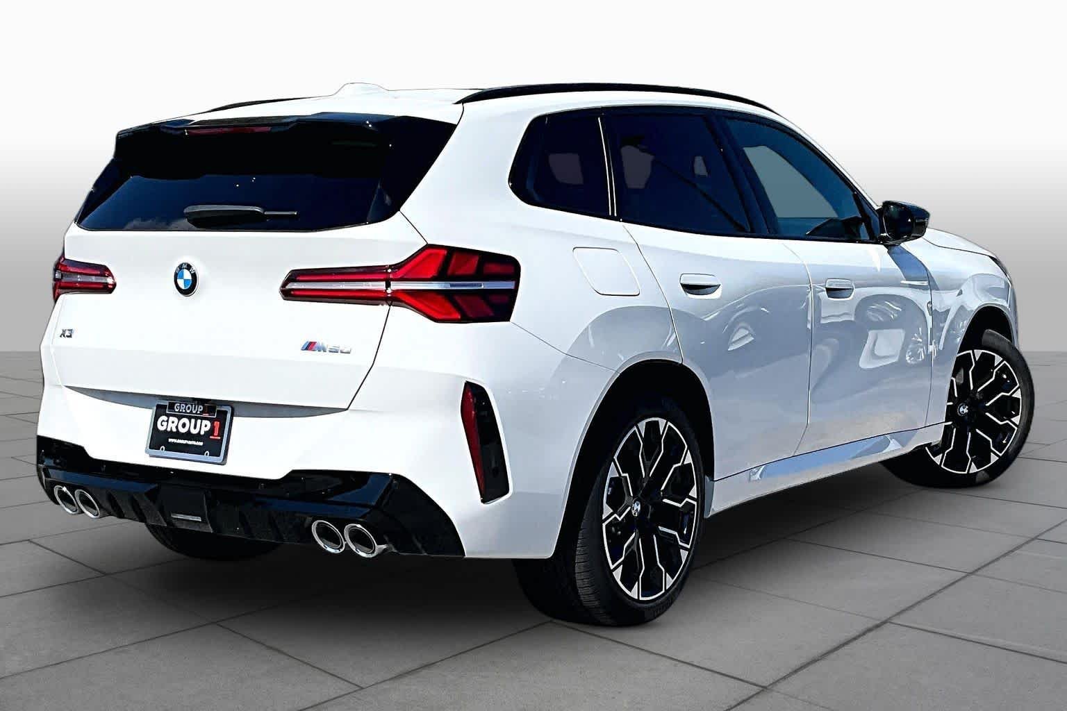 Used 2026 Alpine White BMW M50 xDrive image 13