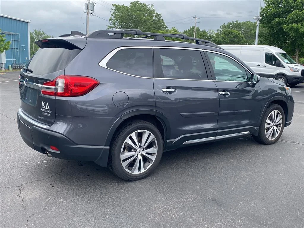 Used 2020 Magnetite Gray Metallic Subaru Touring image 11