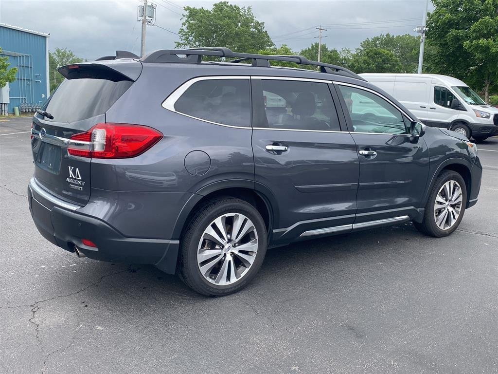 Used 2020 Magnetite Gray Metallic Subaru Touring image 11